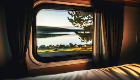 Fenêtres pour camping-car : choisir les meilleures options pour confort et sécurité Choisir les meilleures fenêtres de camping-car