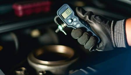 Testeur de liquide de frein pour voiture : guide complet pour choisir le meilleur modèle et optimiser votre sécurité Guide ultime : choisir son testeur de liquide de frein